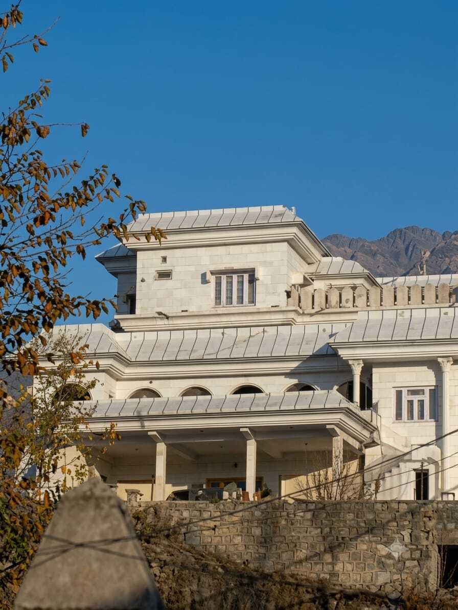 The White House associated with the Sultanwas family archive
